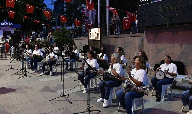 Malkara'da 30 Ağustos Coşkusu Fener Alayıyla Dorukta